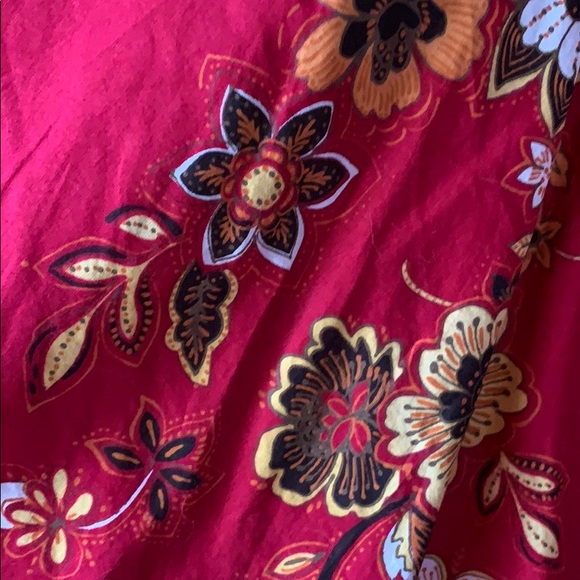 Dark red floral skirt - Picture 1 of 7